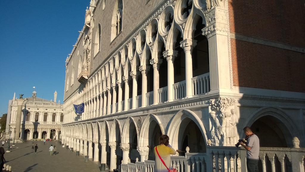 In Venice Back To San Marco Tourist Apartment Exterior photo